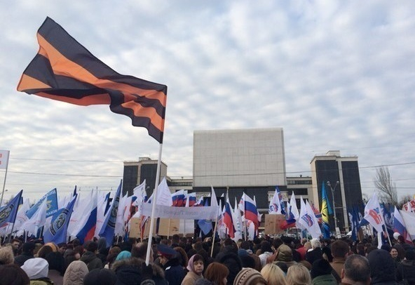 Ростовский митинг в честь годовщины присоединения Крыма к России собрал порядка 10 тысяч человек