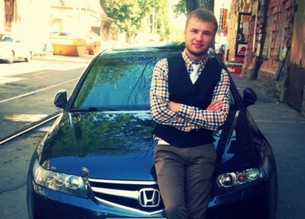 В Ростове водитель иномарки предотвратил ДТП и спас таксиста, которому стало плохо за рулем