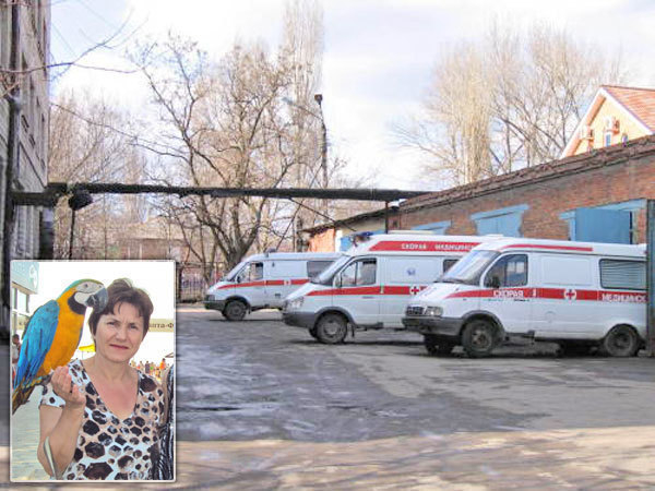 В Ростове 60-летняя женщина умерла, не дождавшись скорую помощь