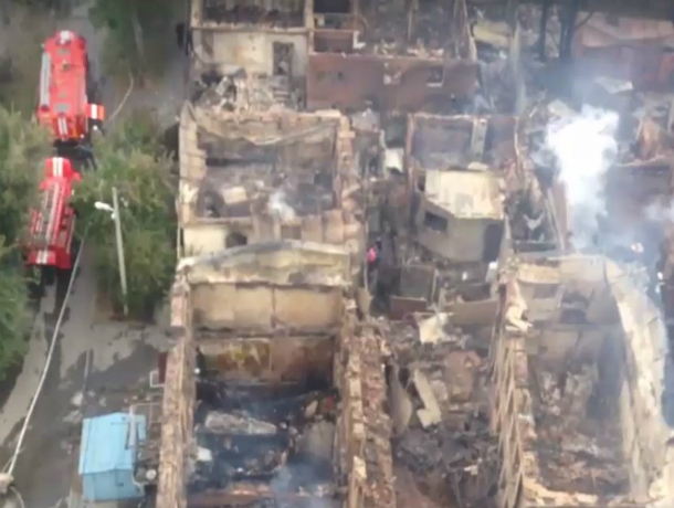 Кармой за «быдляцкое молчание» обозвали украинцы страшный пожар в частном секторе Ростова