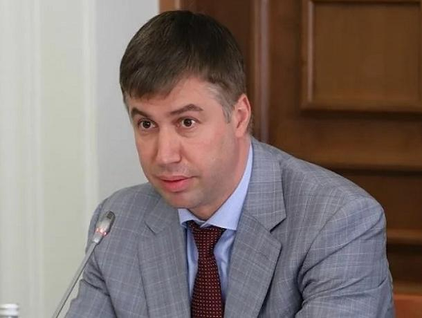 Логвиненко пригрозил уволить  главу департамента строительства Ростова