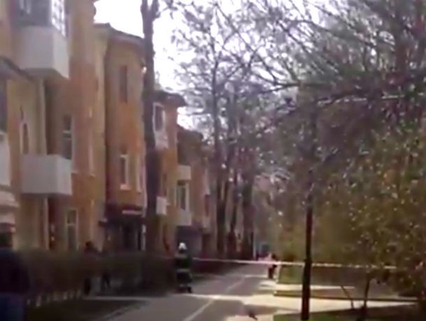 Взрыв на перекрестке в Ростове после эвакуации горожан попал на видео