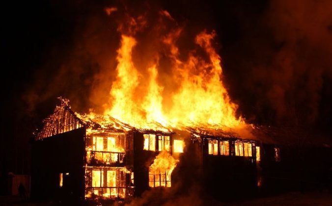 Пожилой житель Аксайского района заживо сгорел на даче под Ростовом