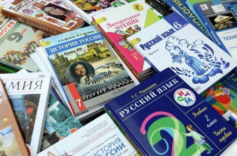 Губернатора Ростовской области попросили выделить 1 млрд рублей на новые учебники