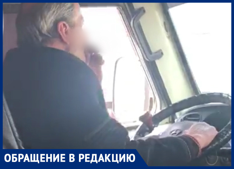 «Курил и не реагировал на замечания»: ростовчане пожаловались на водителя маршрутки №40