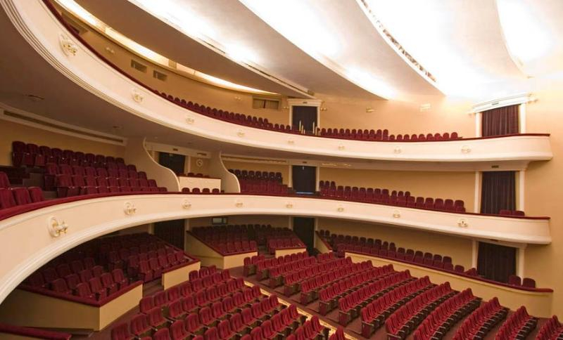 Театр Горького в Ростове обновит сценические оборудование за 972 млн рублей