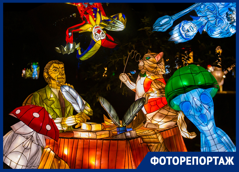 Феерические световые инсталляции, наполняющие Ростовский парк революции великолепием и сказочностью