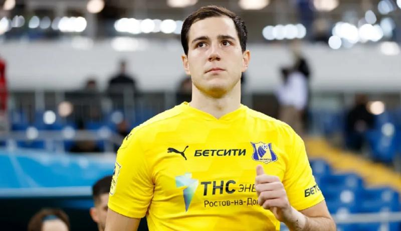 ФК «Ростов» продлил контракт с защитником Осипенко до 2027 года