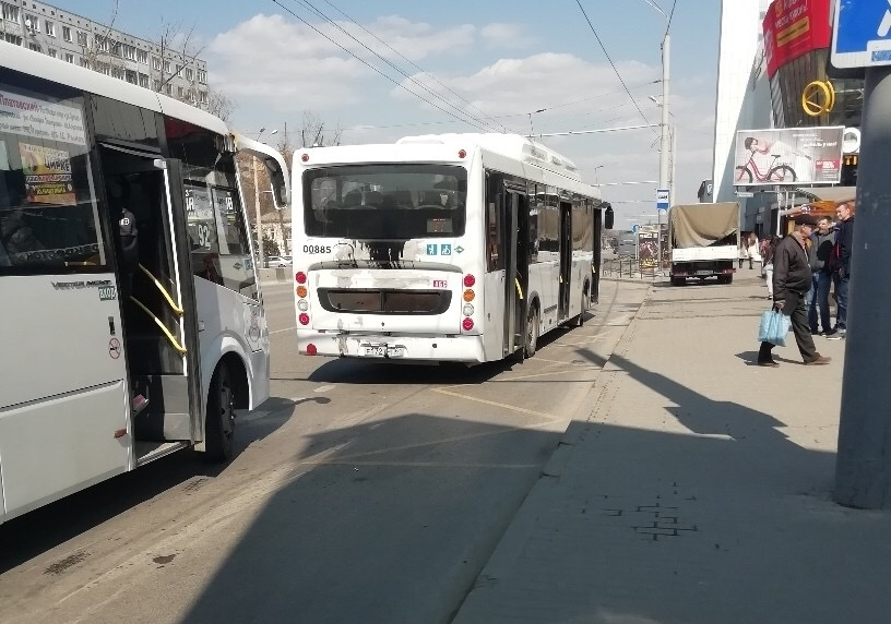 «Мыть автобусы нужно два раза в день», — эксперт о транспорте Ростова