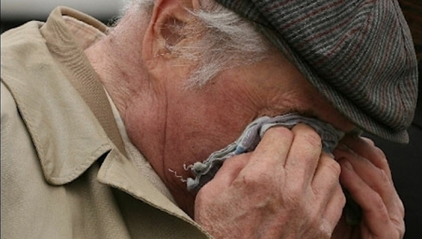 88-летнего старика из Шахт ограбил 20-летний парень 