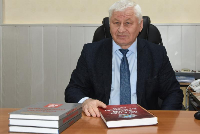 Глава района Ростовской области ушел в отставку после 13 лет у власти 