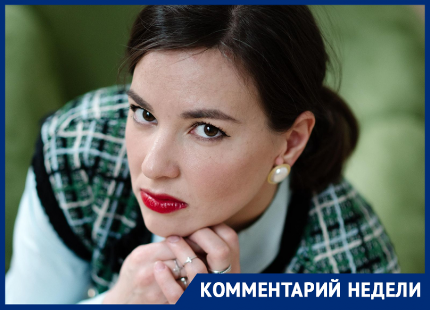 Платья поверх джинсов и змеиные перчатки: составляем осенний гардероб с ростовским стилистом