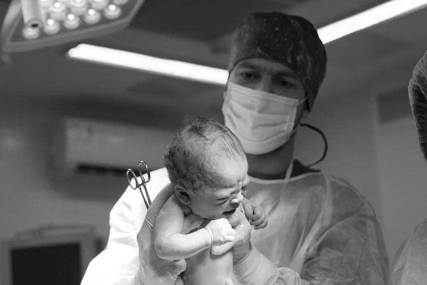 В Ростове врачи совершили чудо и спасли младенца с пятикратным обвитием пуповины 
