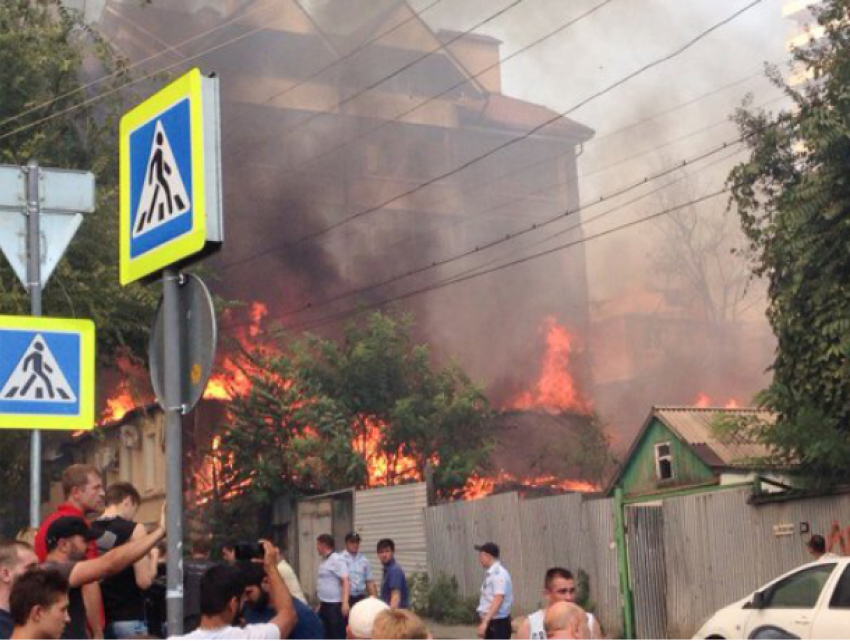 Ростовчанин-«экстрасенс» застраховал дом за неделю до пожара за Театральной площадью