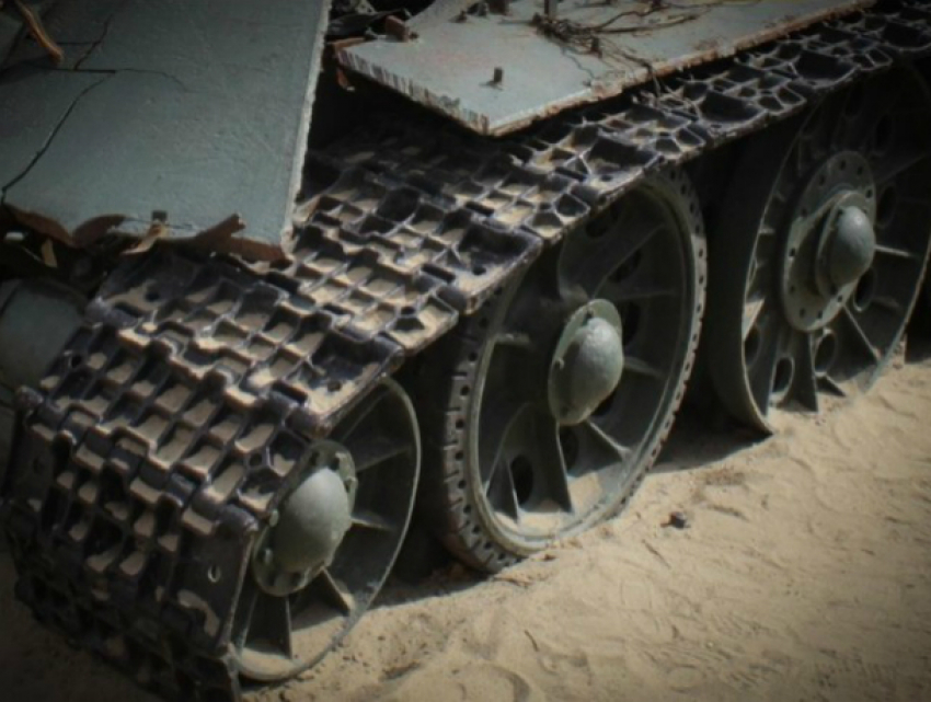 Солдата из Ростовской области насмерть зажало между двумя танками на полигоне в Чебаркуле