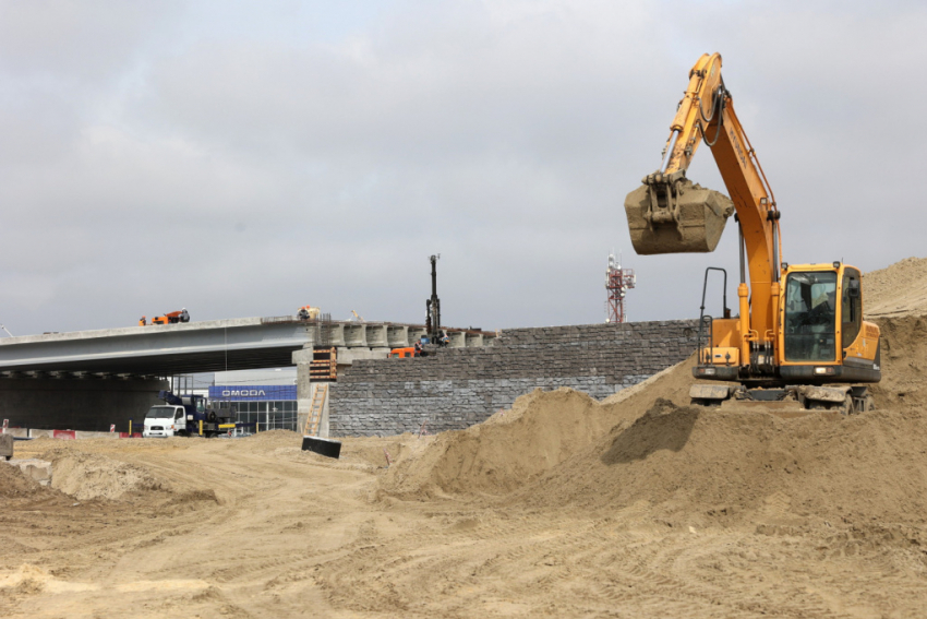 Завершить реконструкцию улицы Вавилова в Ростове не успели в срок 