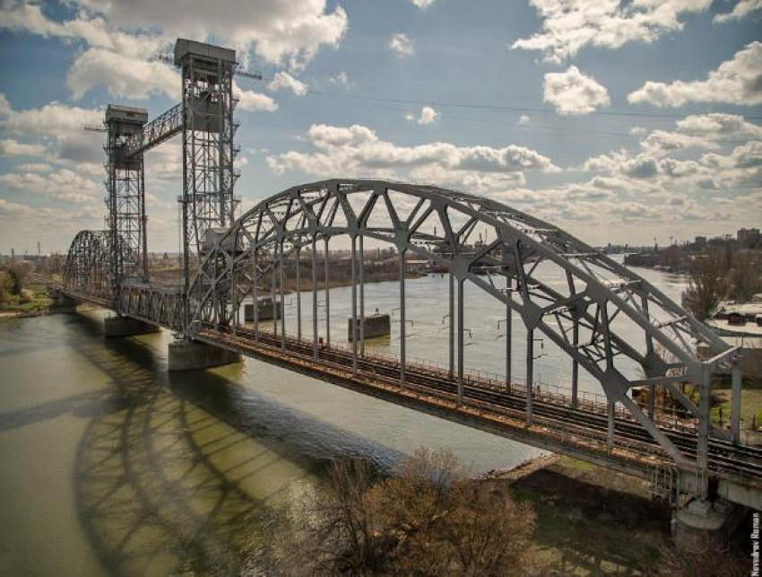 Железнодорожный мост в Ростове признали объектом культурного наследия