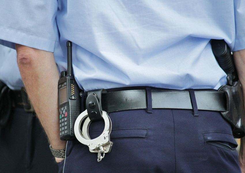 В Таганроге 22-летний парень задушил прохожего обувным шнурком
