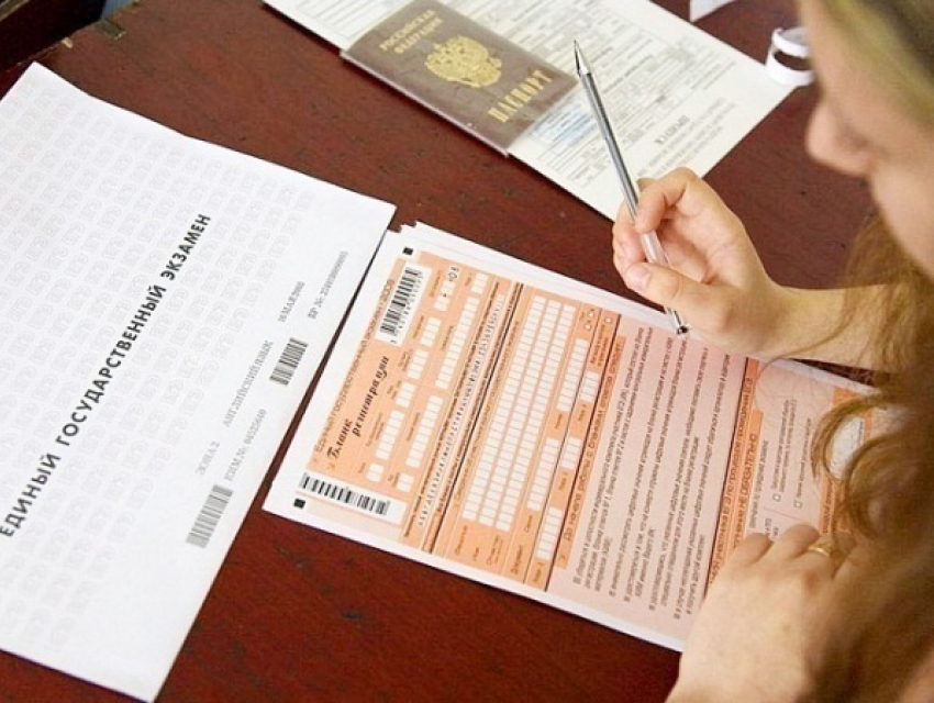 Ростовские выпускники сдают первый обязательный экзамен по русскому языку