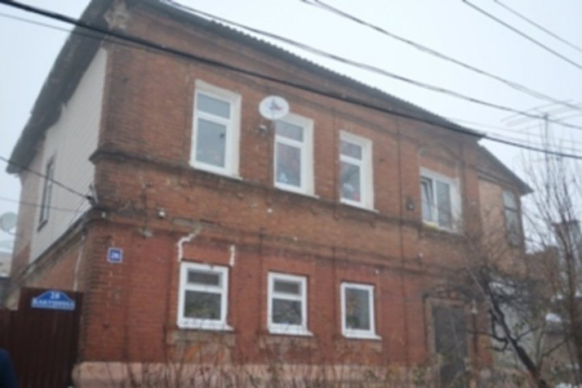 В Ростовской области под тяжестью снега просела крыша многоквартирного дома