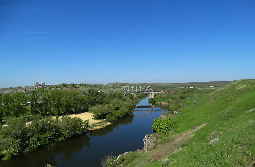 Около 17 километров реки Быстрой обещают расчистить в Ростовской области 