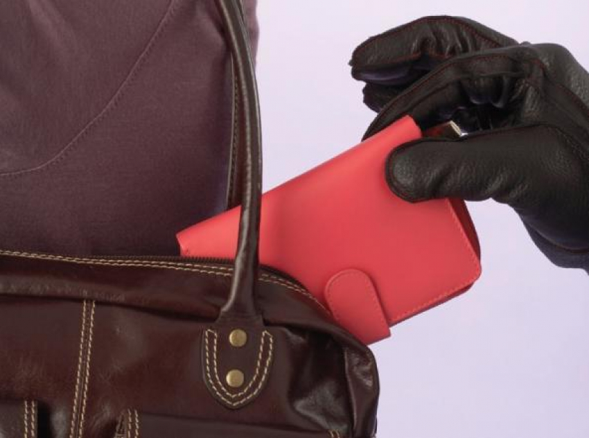 Ростовчане предупреждают о ворах-карманниках на Западном