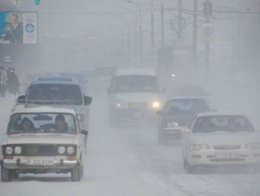 Обложной снег и замерзающий туман сделают опасным движение по дорогам Ростова
