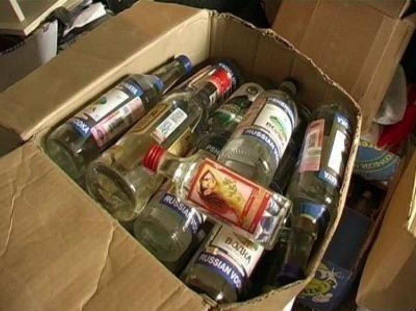 В закусочной Ростова изъяли 80 литров контрафактного алкоголя