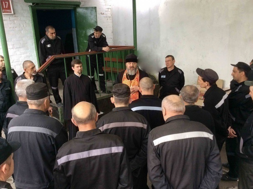Об инвалидах и пенсионерах в тюрьме позаботятся священники