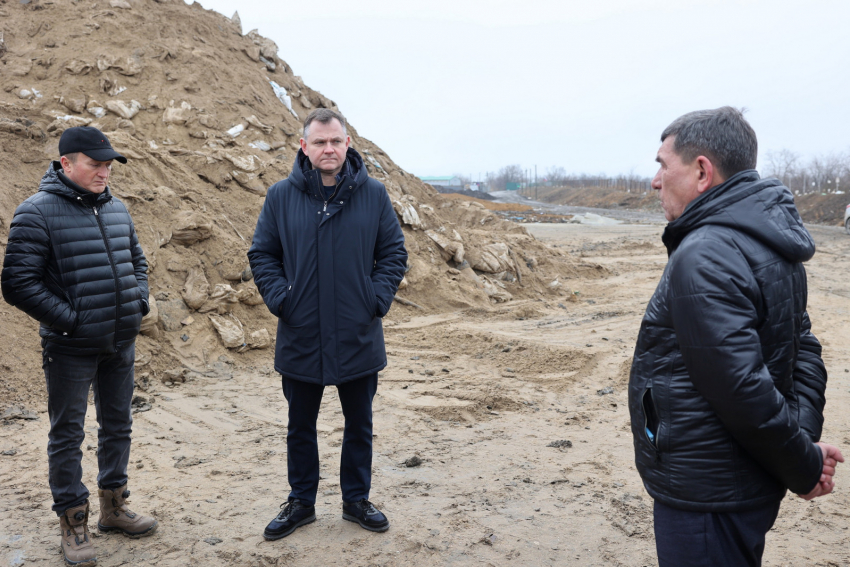 В Ростовской области запретили завоз загрязненного песка с побережья Черного моря