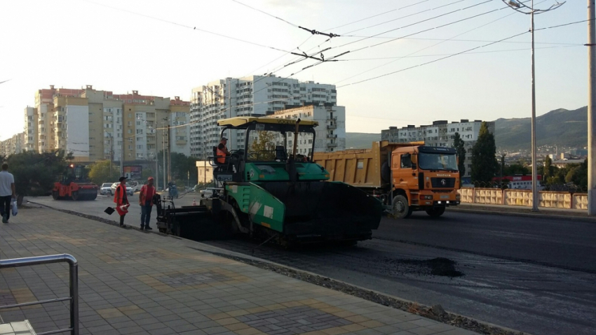 В Ростове ограничат движение на время ремонта путепровода на проспекте Стачки