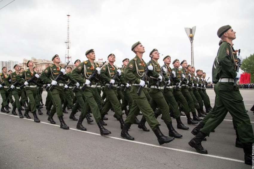 В Ростове решили не отменять парад Победы