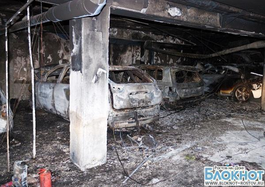 Машины на подземной стоянке БЦ «Белый слон», по предварительным данным, загорелись из-за поджога
