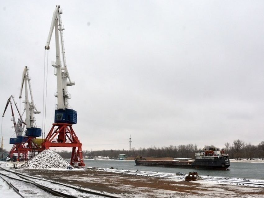 В морском торговом порту Ростова-на-Дону увеличился оборот грузоперевозок на 17,7%