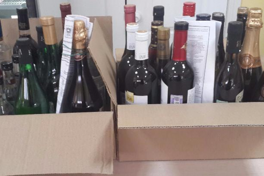 В Ворошиловском районе изъяли более 150 литров контрафактного алкоголя