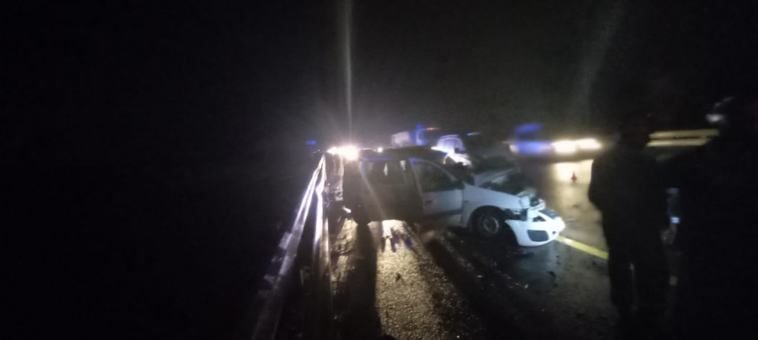 Три человека погибли в страшном ДТП на трассе М-4 «Дон» в Ростовской области
