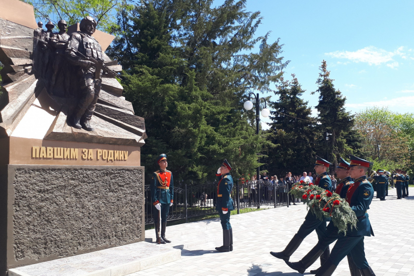 В Ростовской области открыли памятник участникам СВО и других боевых действий 