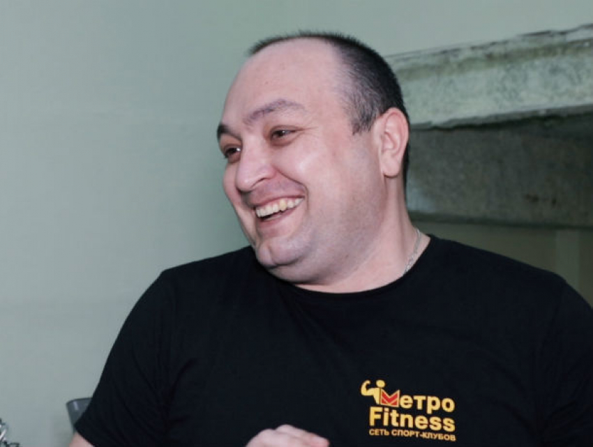 Настоящий мужик Михаил Хасанов благородно покинул «Сбросить лишнее"