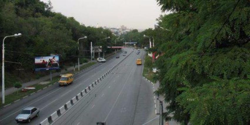 В Ростове проспект Стачки украсят декоративной подсветкой к Новому году