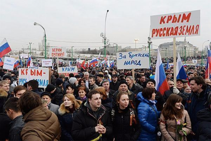 Митингом на Театральной площади отметят вторую годовщину воссоединения Крыма с Россией 