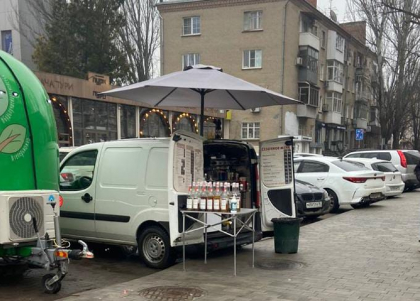 Незаконную мобильную торговлю пресекли в нескольких районах Ростова