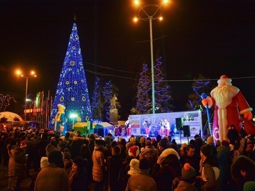 Ростовчан приглашают встретить Новый год на городской елке без алкоголя и пиротехники