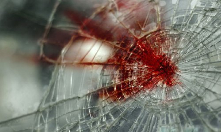 В Батайске 20-летний водитель «Хонды» сбил двух пешехдов