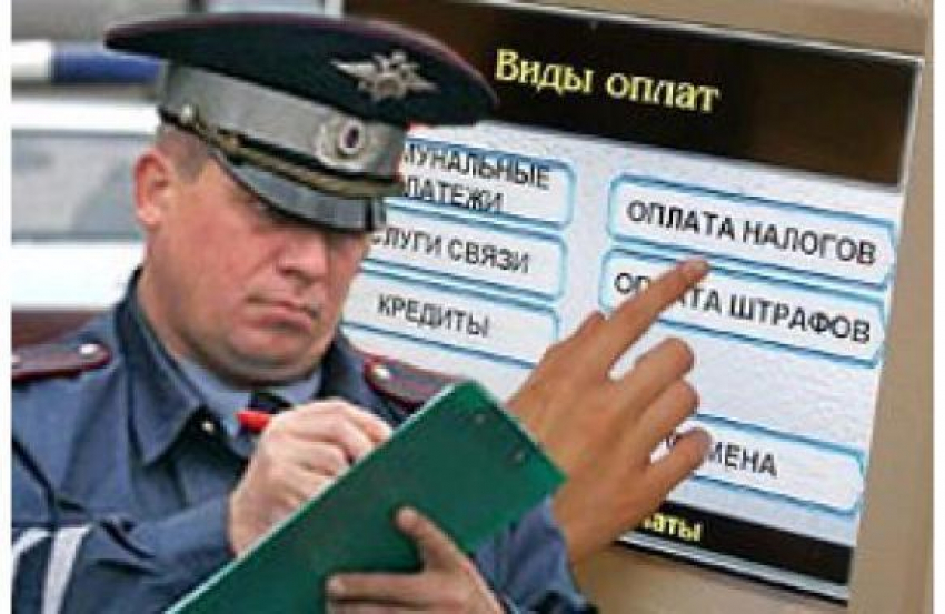 В Ростове к ответственности привлекли водителя  «БМВ», перегородившего дорогу трамваям