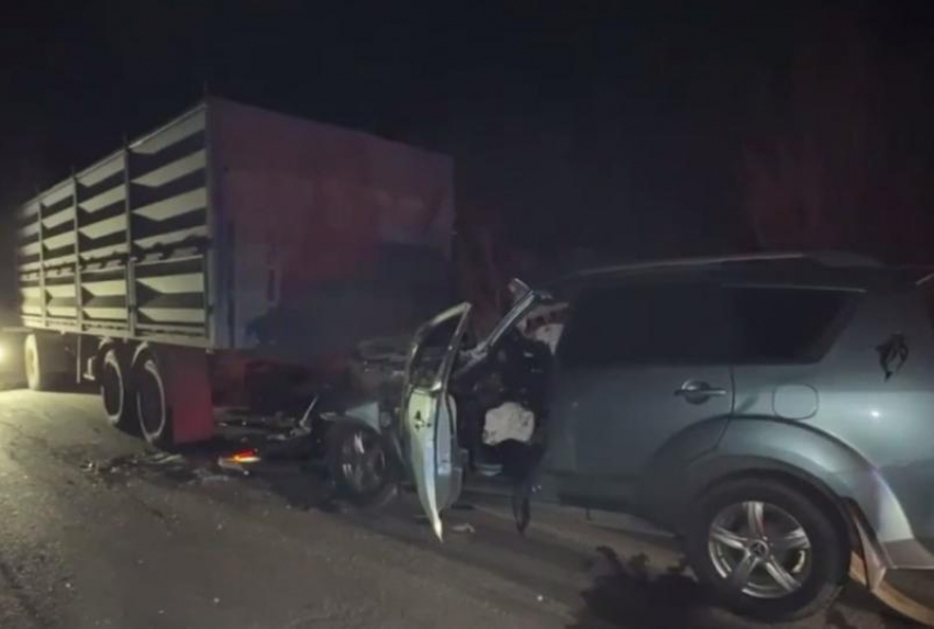 Женщина погибла в ДТП с грузовиком в Ростовской области 