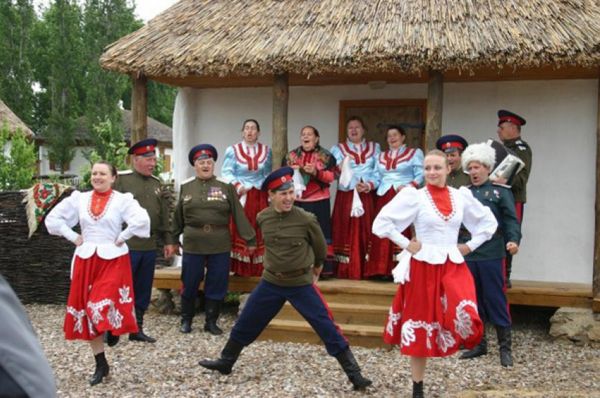 Донская делегация покорит столицу песнями и плясками на фестивале «Казачья станица Москва»