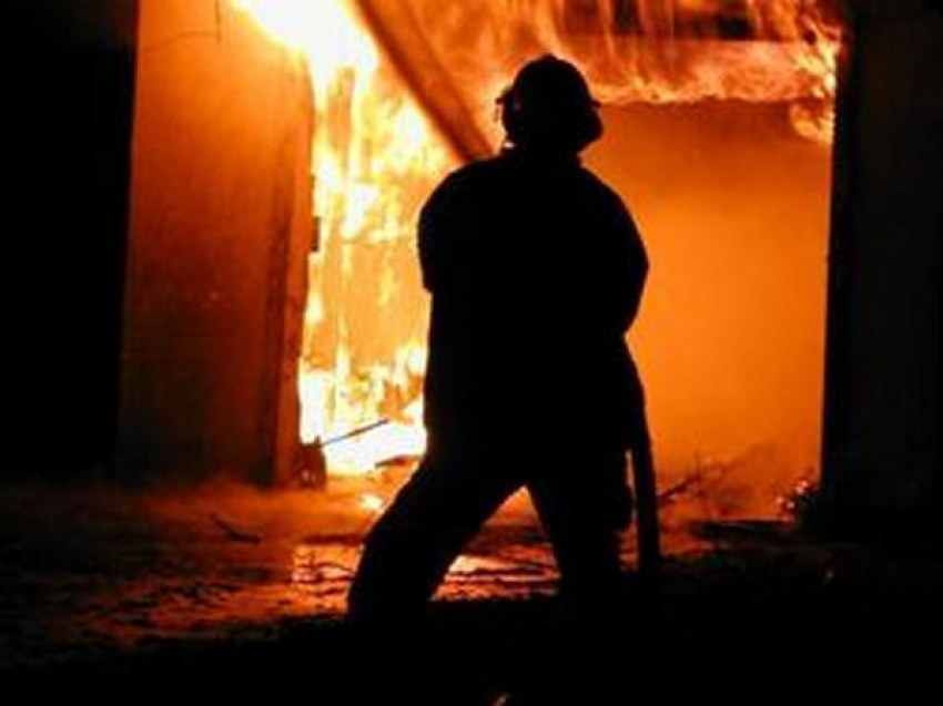 На заводе «Тагмет» горел цех тарохранения извести