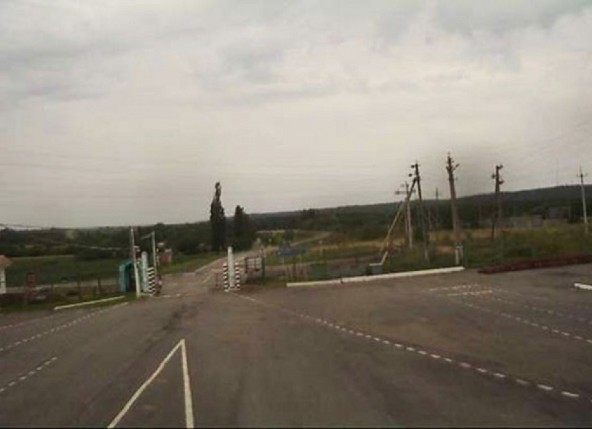 Три украинских снаряда разорвались в Ростовской области