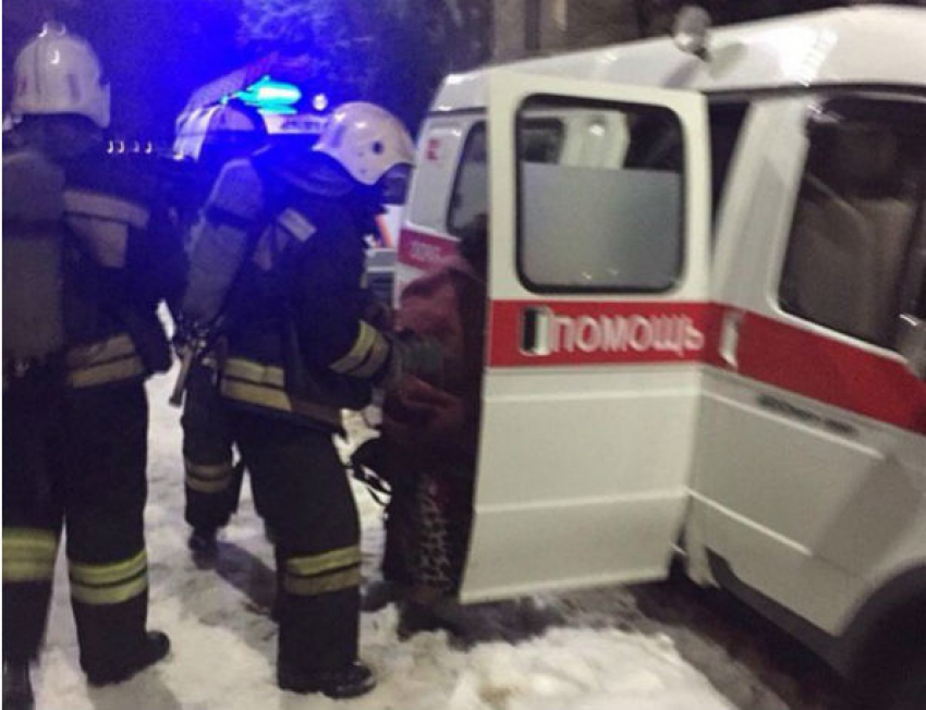 Женщина серьезно пострадала во время пожара в Ростове-на-Дону