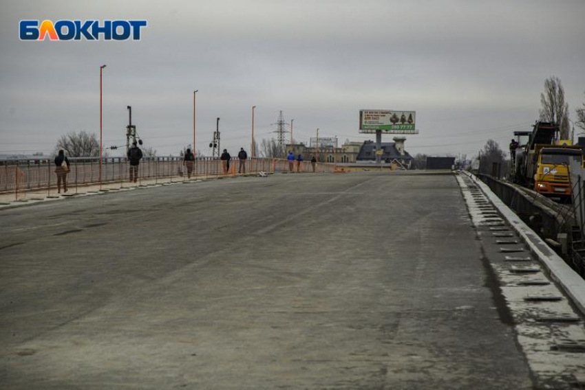 Мост на Малиновского могут открыть для автобусов уже в апреле